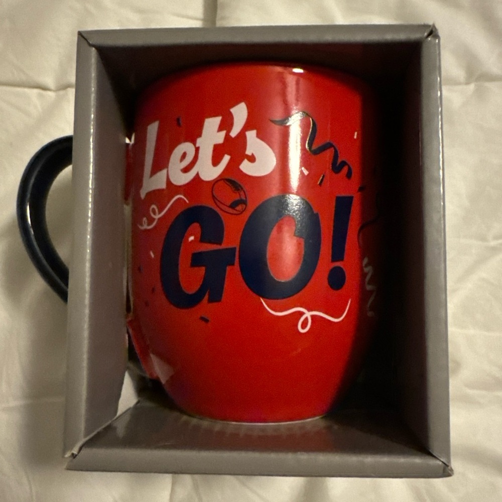 Arizona Wildcats 18oz Ceramic Red Mug - Picture 2 of 4